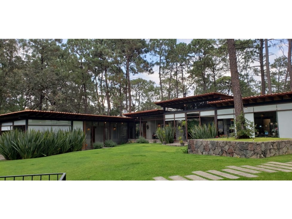 MAGNIFICA CASA EN VENTA, EN AVANDARO