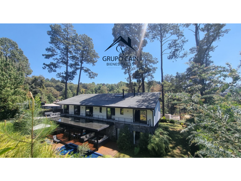 LUJO Y MODERNIDAD,OFRECE ESTA CASA EN VENTA CON ACCESO ALCAMPO DE GOLF