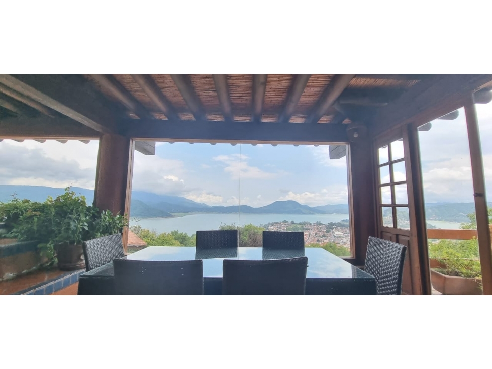 MAGNIFICA CASA EN VENTA, ESTILO VALLESANA — foto 2