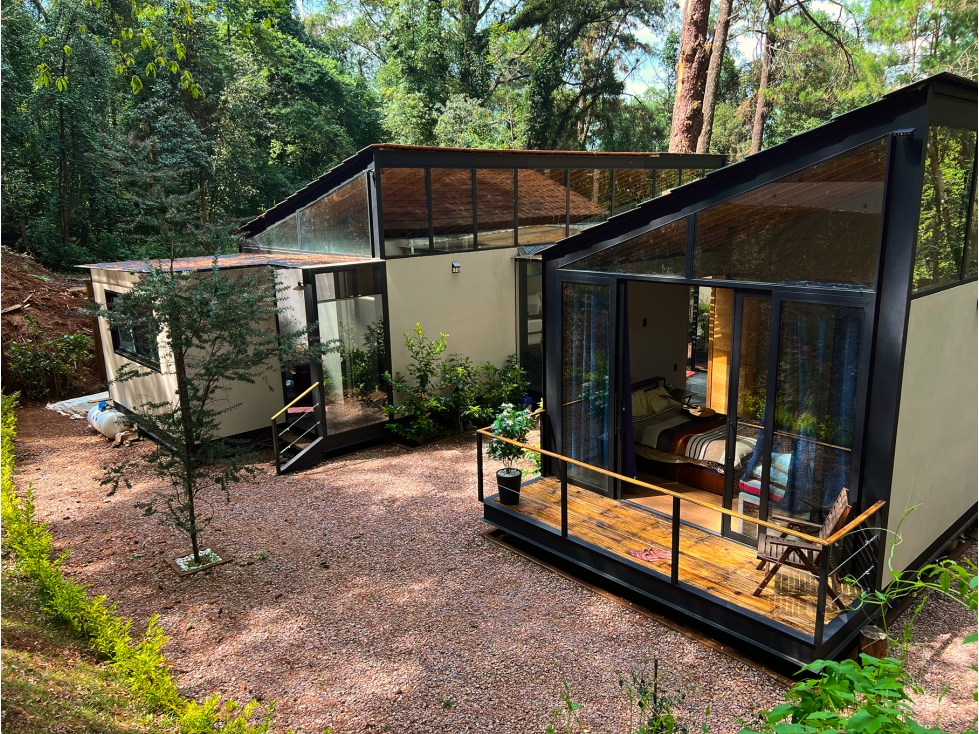 CASA EN VENTA RODEADA DE BOSQUE Y NATURALEZA