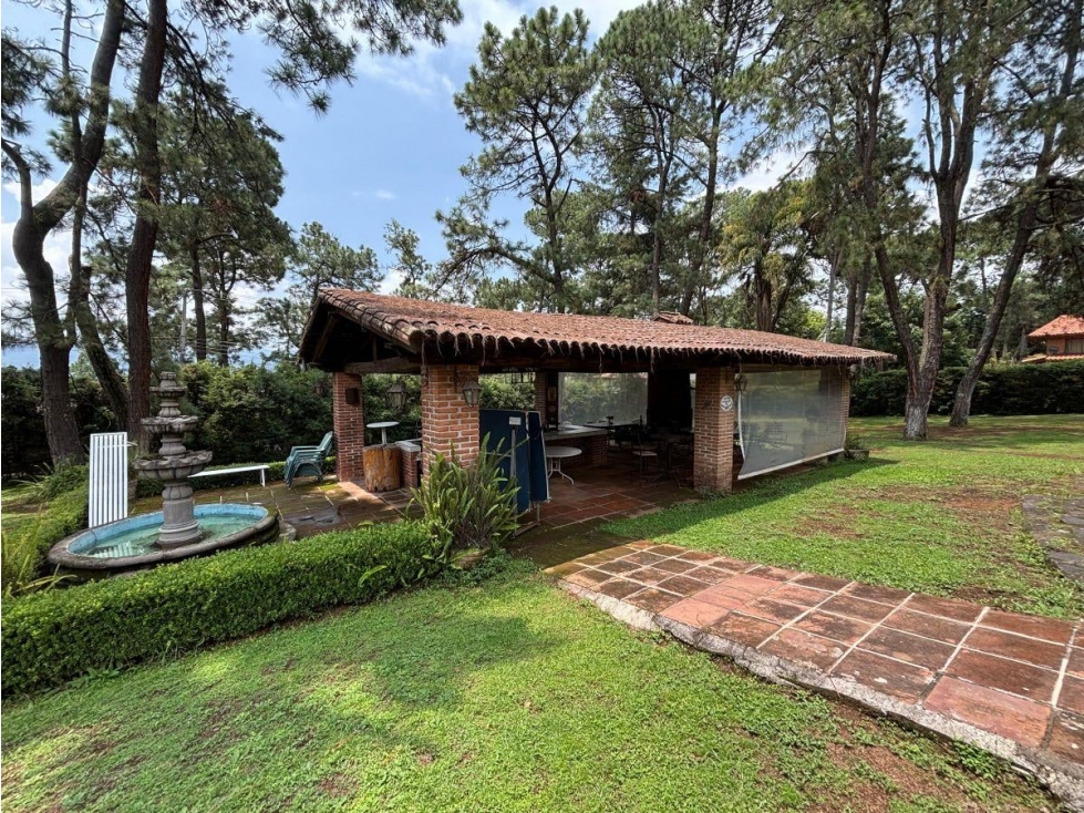 Espectacular Residencia Campestre en Venta en El Centro de Avándaro - 3