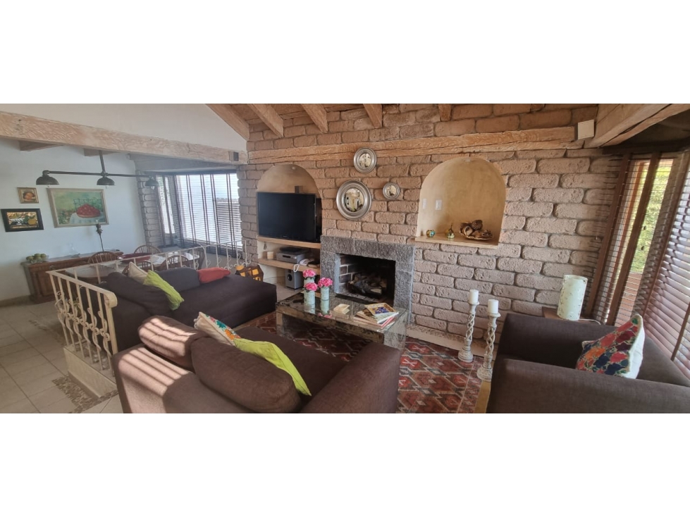 MAGNIFICA CASA ESTILO VALLESANO EN VENTA - 3