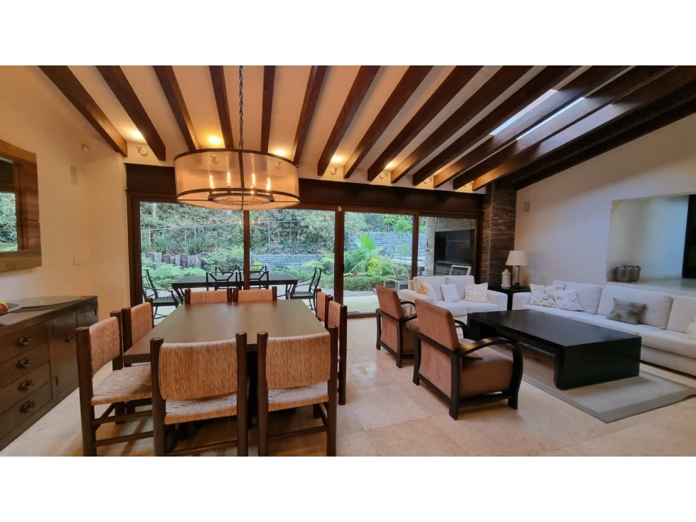CASA EN VENTA, CON VISTA A LA CASCADA DEL MOLINO, AVANDARO — foto 4