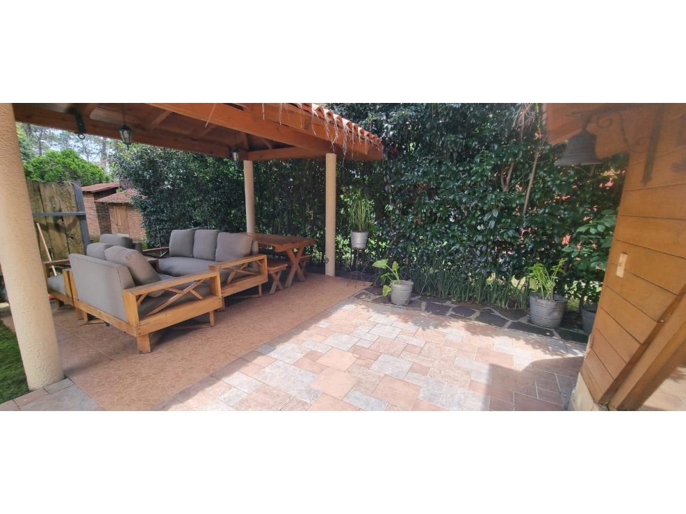 CABAÑA EN VENTA, EN ZONA COMERCIAL DE AVANDARO - 5
