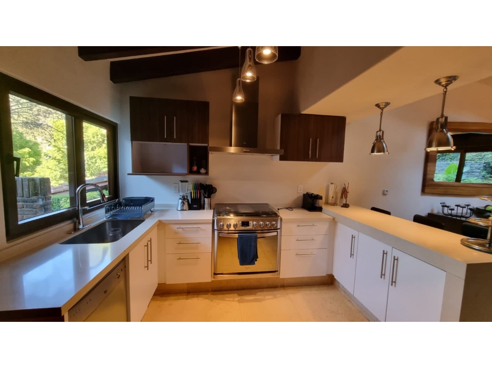 CASA EN VENTA, CON VISTA A LA CASCADA DEL MOLINO, AVANDARO — foto 6