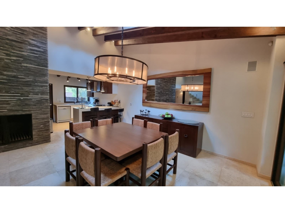 CASA EN VENTA, CON VISTA A LA CASCADA DEL MOLINO, AVANDARO — foto 2