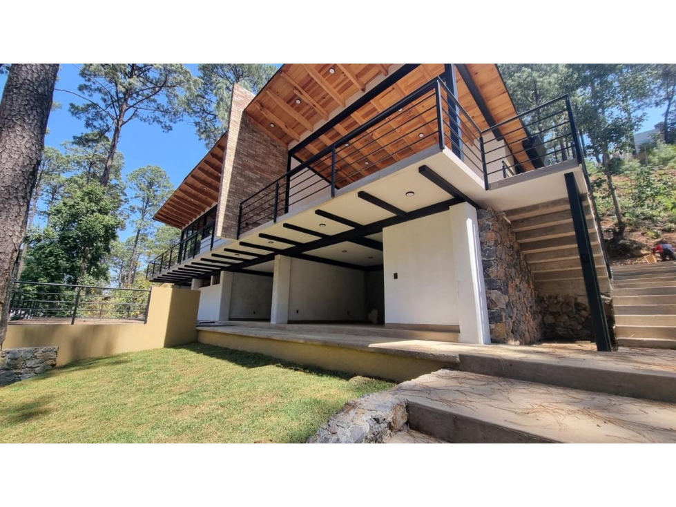 EN VENTA CASA MODERNA CON VISTA AL BOSQUE — foto 3