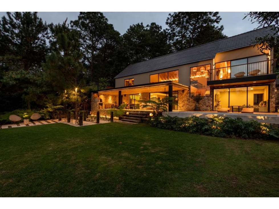 CASA NUEVA Y MODERNA EN VENTA - 1