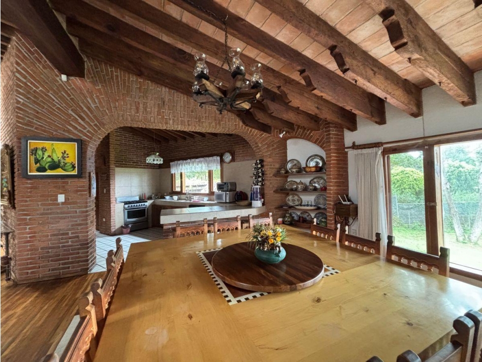 Espectacular Residencia Campestre en Venta en El Centro de Avándaro - 6