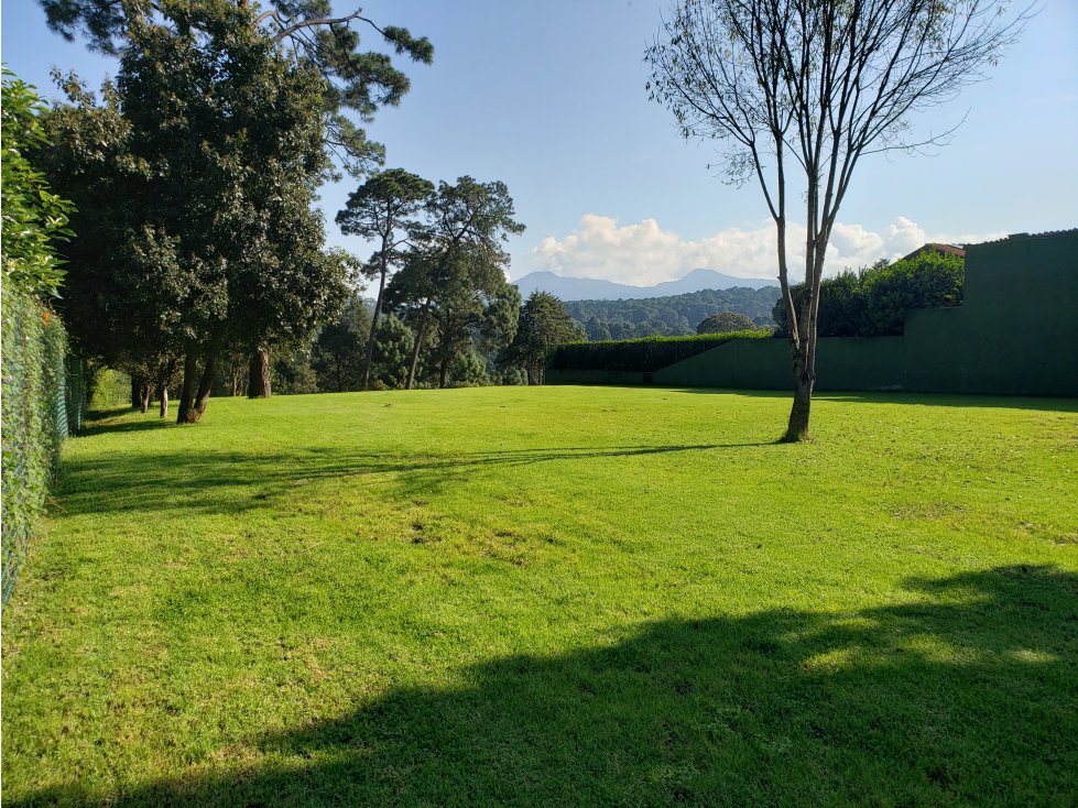 EXCELENTE TERRENO EN VENTA EN AVANDARO - 2