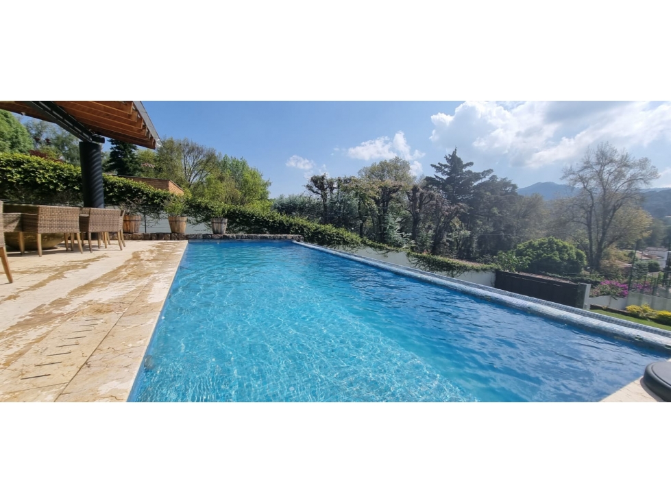 CASA EN VENTA EN EL CORAZON DE AVANDARO.