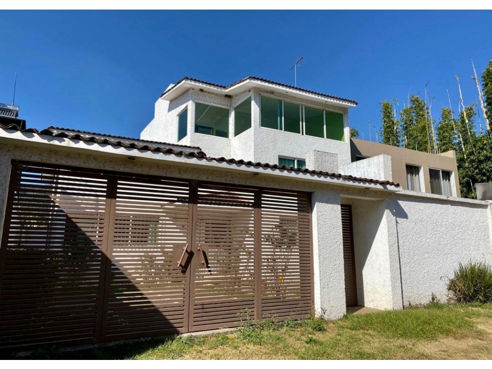 CASA EN VENTA, CON EXCELENTE UBICACIÓN. - 2