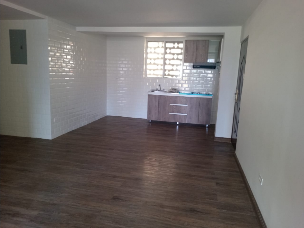 ALQUILER APARTAMENTO VÍA ARGENTINA