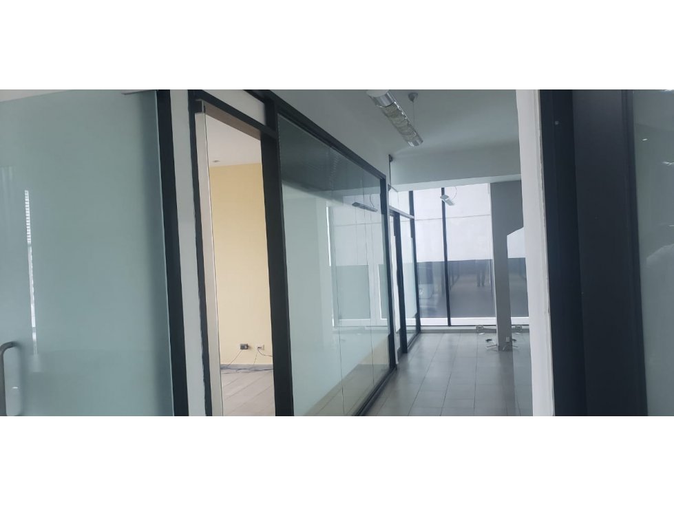 ALQUILER OFICINAS OBARRIO — foto 4