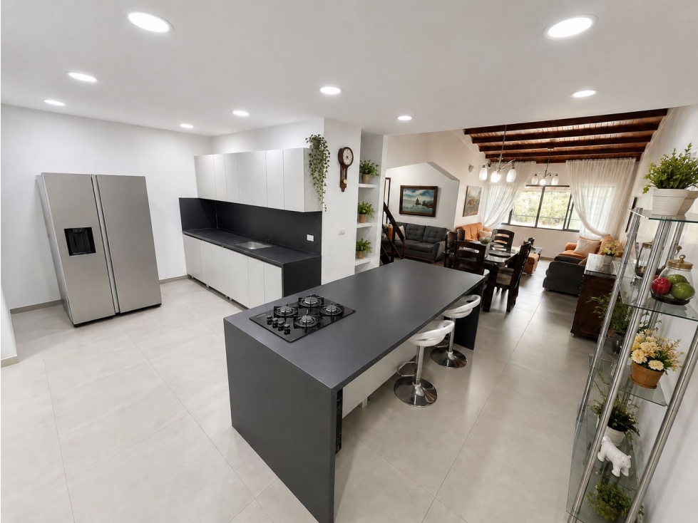 Apartamento de 101 m² con altillo, BBQ y parqueadero en La Aurora — foto 2