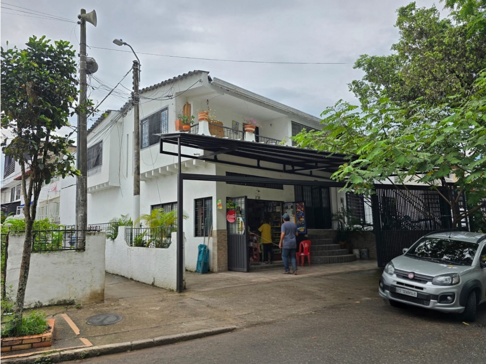 Hermosa casa amplia con piso renovado, espacios que enamoran y confort