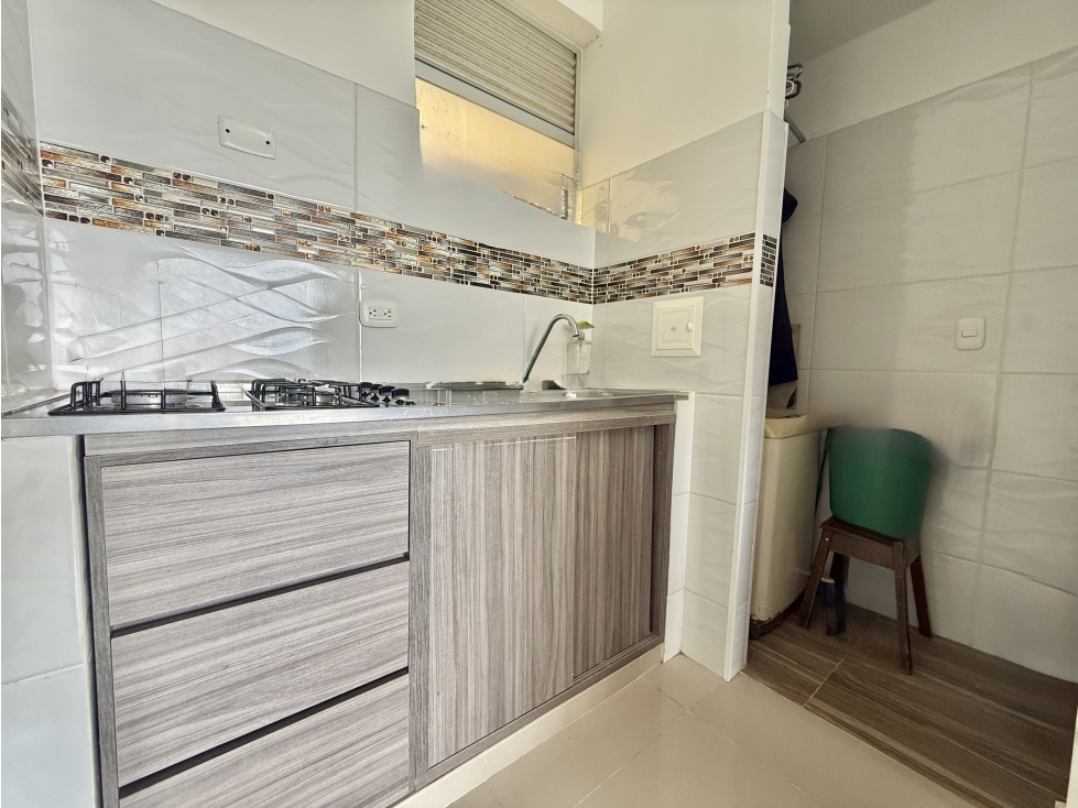 HERMOSO APARTAMENTO, BUENA DISTRIBUCION Y EXCELENTE VISTA - 3