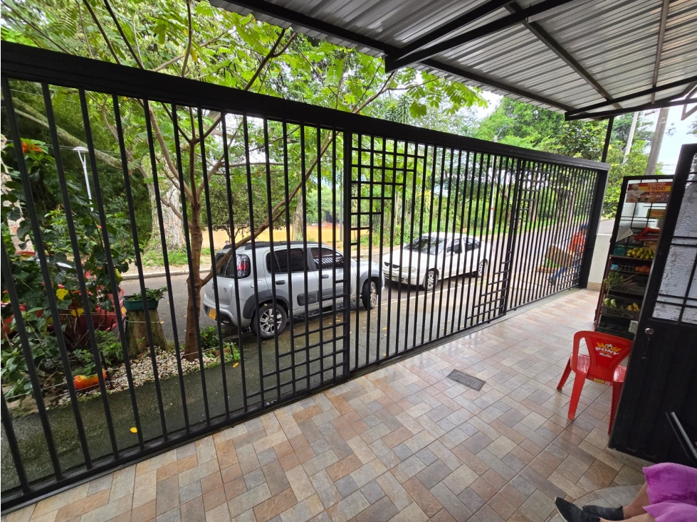 Hermosa casa amplia con piso renovado, espacios que enamoran y confort — foto 3