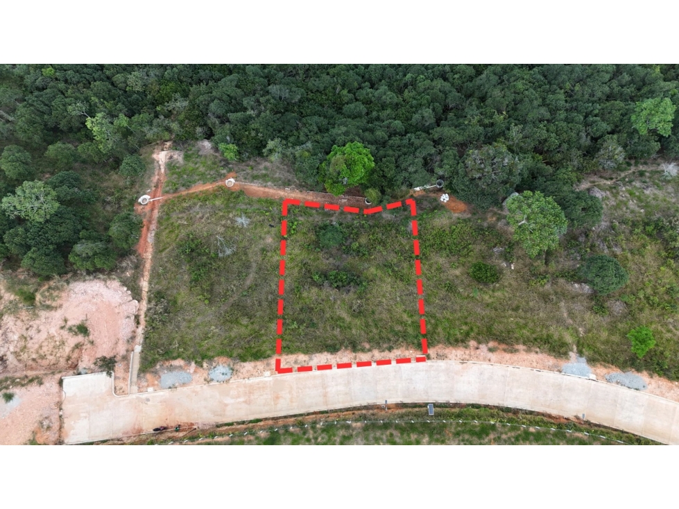 VENTA LOTE CONDOMINIO ROCA VERDE - 2