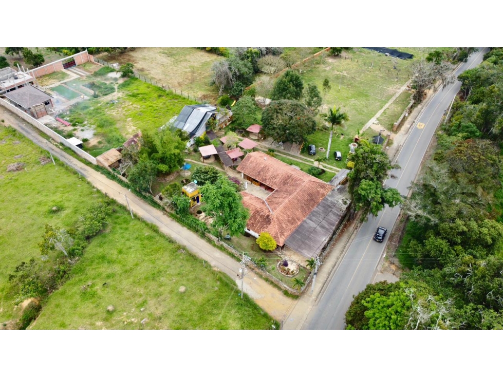 CASA COLONIAL CON LOTE. EXCELENTE INVERSION - 5