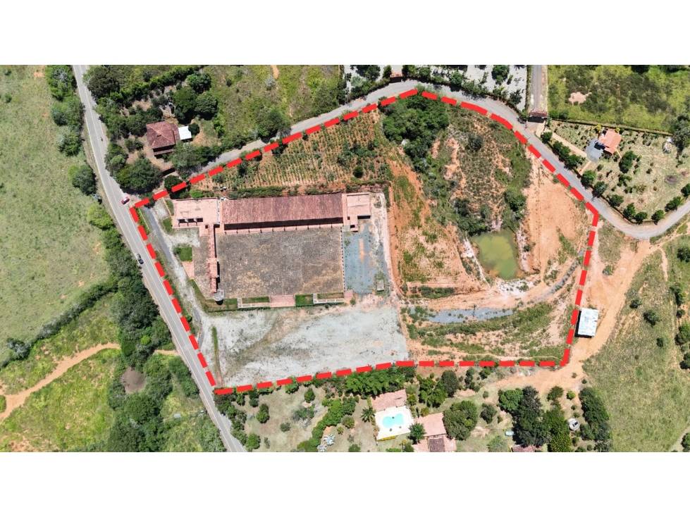 VENDO LOTE COMERCIAL EN BARICHARA - 1