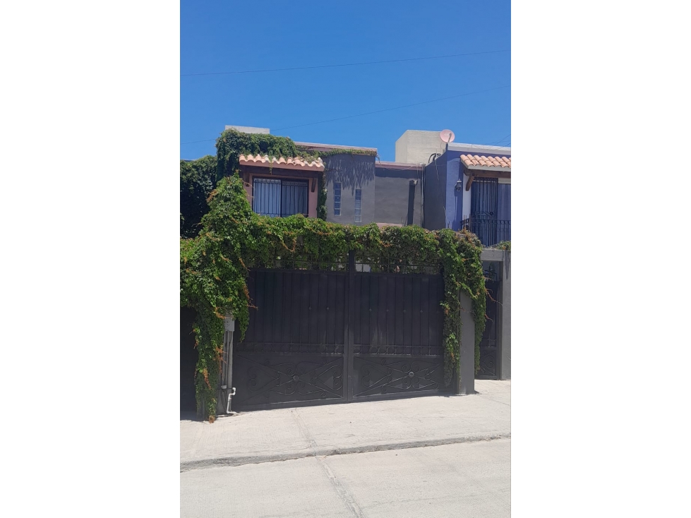 Casa en Venta 2 rec Gardenias CSL