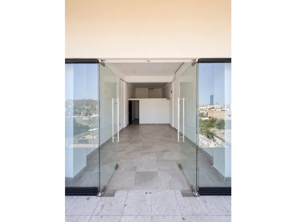Local Comercial Plaza Dhoka Centro CSL 45m2 - 5