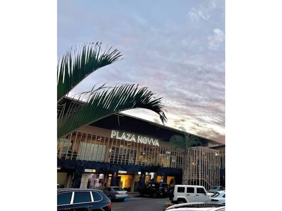 Local Comercial Plaza Nova El Tezal 192 m2 - 5