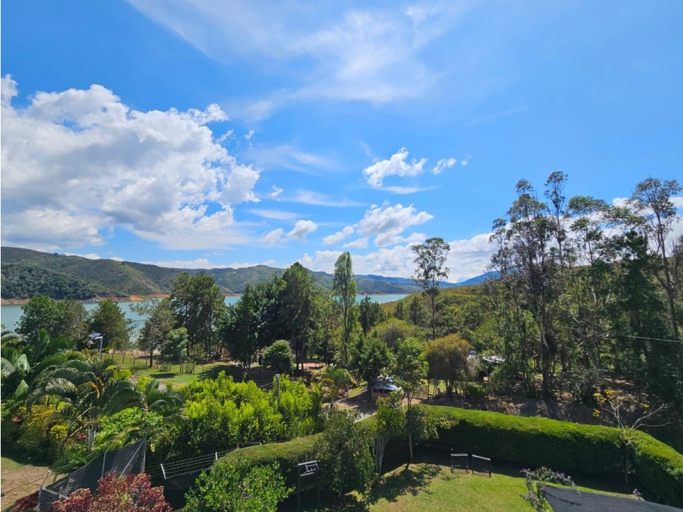VENDO HERMOSA FINCA CAMPESTRE LAGO CALIMA, DARIEN - 5