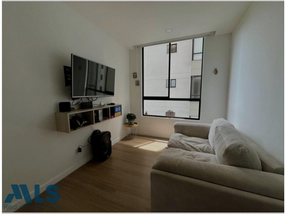 APARTAMENTO EN VENTA EN LOMA LAS BRUJAS — foto 6