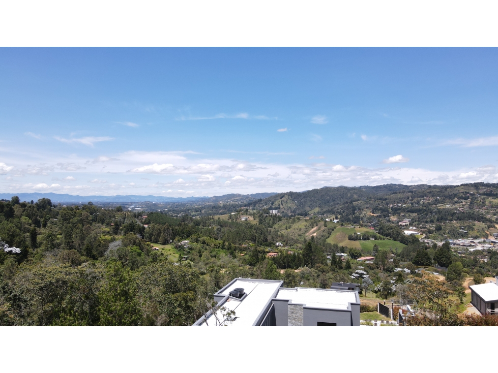 LOTE EN VENTA EN PARCELACIÓN CERRADA EN GUARNE — foto 3
