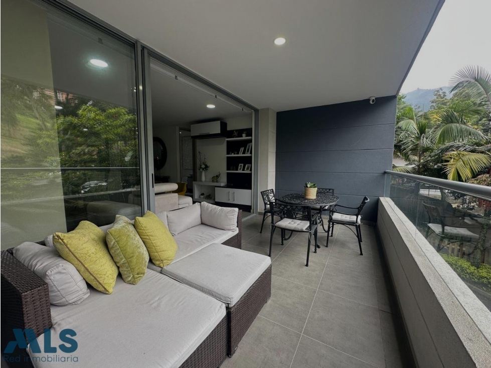 APARTAMENTO MODERNO EN VENTA EN LA LOMA DEL ESCOBERO EN ENVIGADO — foto 2