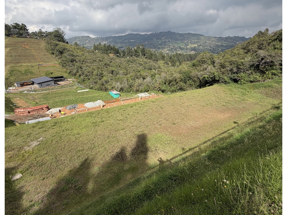 LOTE EN VENTA EN GUARNE EN PARCELACIÓN CERRADA — foto 3