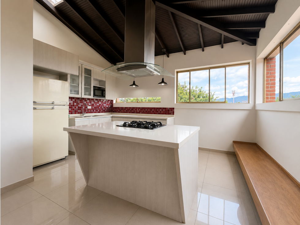 APARTAMENTO EN VENTA EN EL POBLADO SECTOR TRANSV. INFERIOR — foto 2