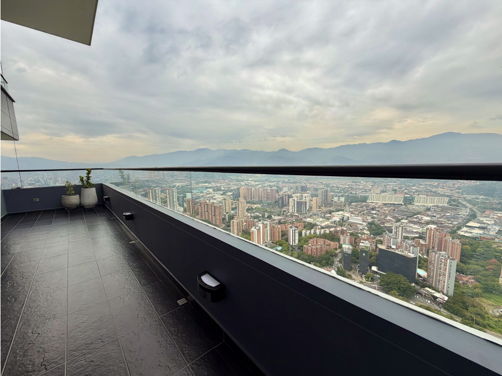 APARTAMENTO EN VENTA EN LAS PALMAS CON VISTA A LA CIUDAD — foto 2