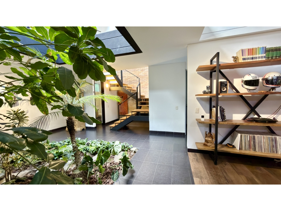CASA EN VENTA EN LOMA EL ATRAVESADO EN ENVIGADO — foto 4