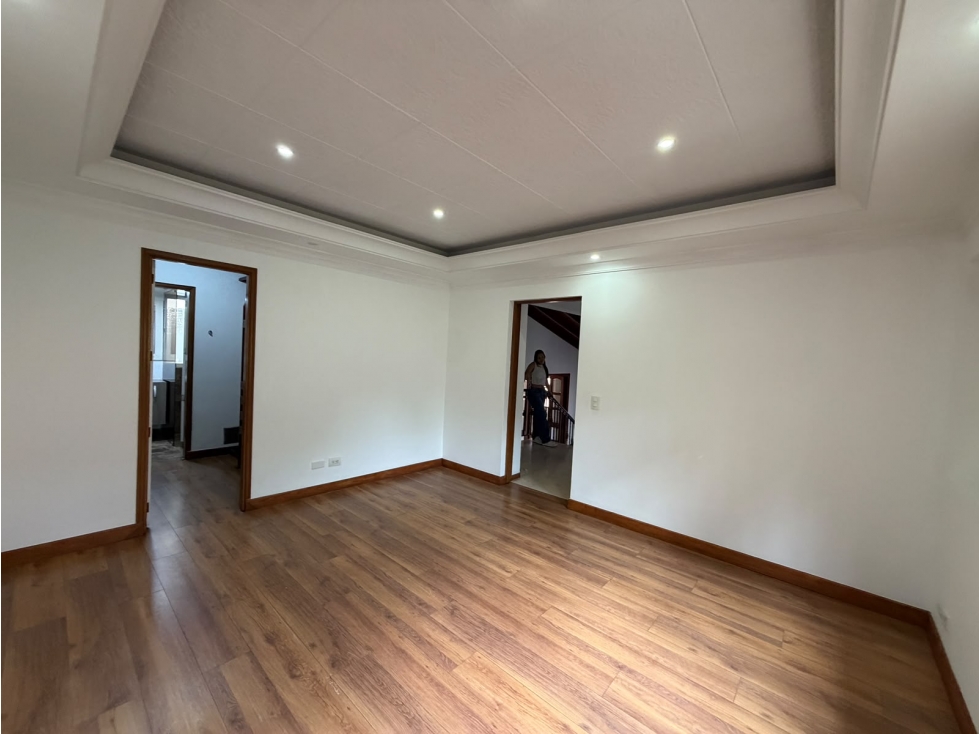 CASA EN VENTA EN EL SECTOR LOMA LOS PARRA EL POBLADO — foto 5