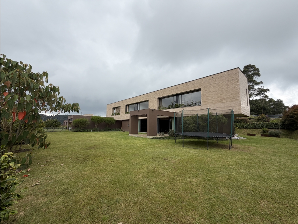 ESPECTACULAR CASA EN VENTA EN EL ALTO DE LAS PALMAS — foto 3