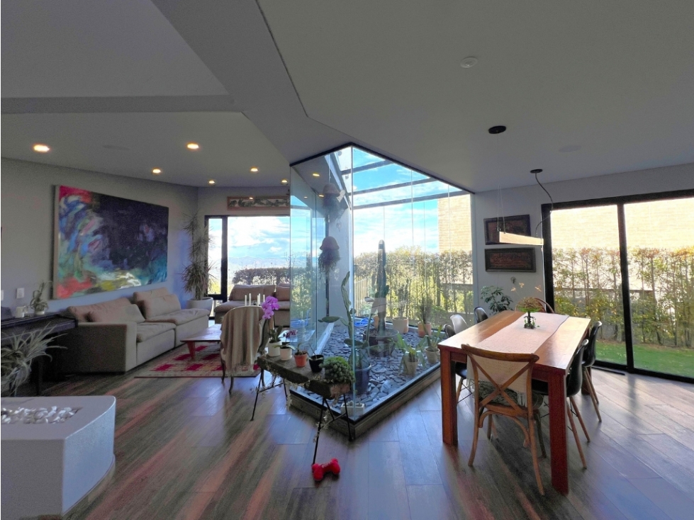 CASA EN VENTA EN ENVIGADO ALTO DEL ESCOBERO — foto 2