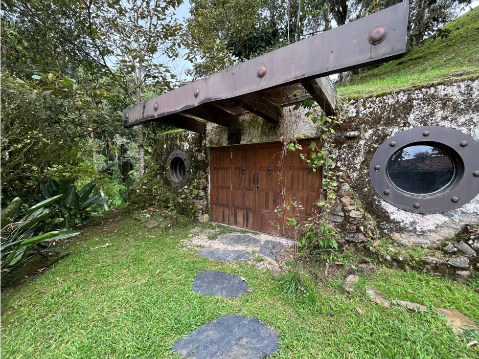 CASA EN VENTA EN EL RETIRO EN PARCELACIÓN CERRADA