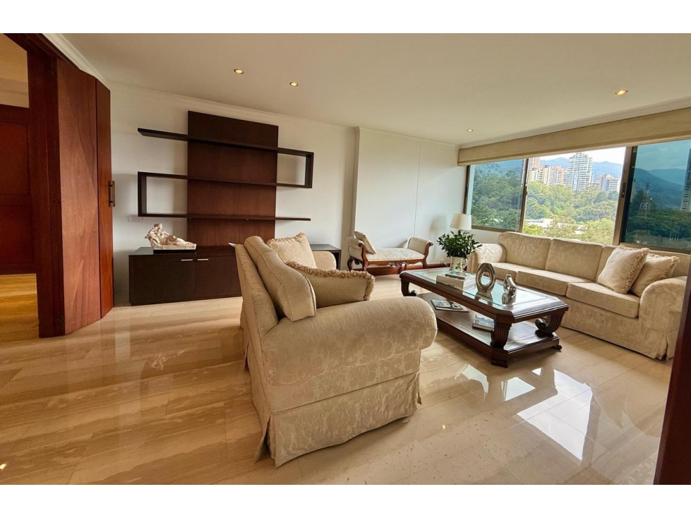 APARTAMENTO EN ARRIENDO EN EL POBLADO MEDELLÍN