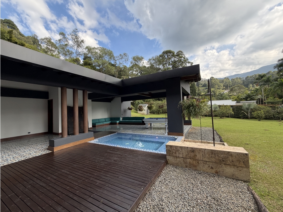 HERMOSA CASA EN VENTA EN ENVIGADO LOMA EL ESCOBERO — foto 5