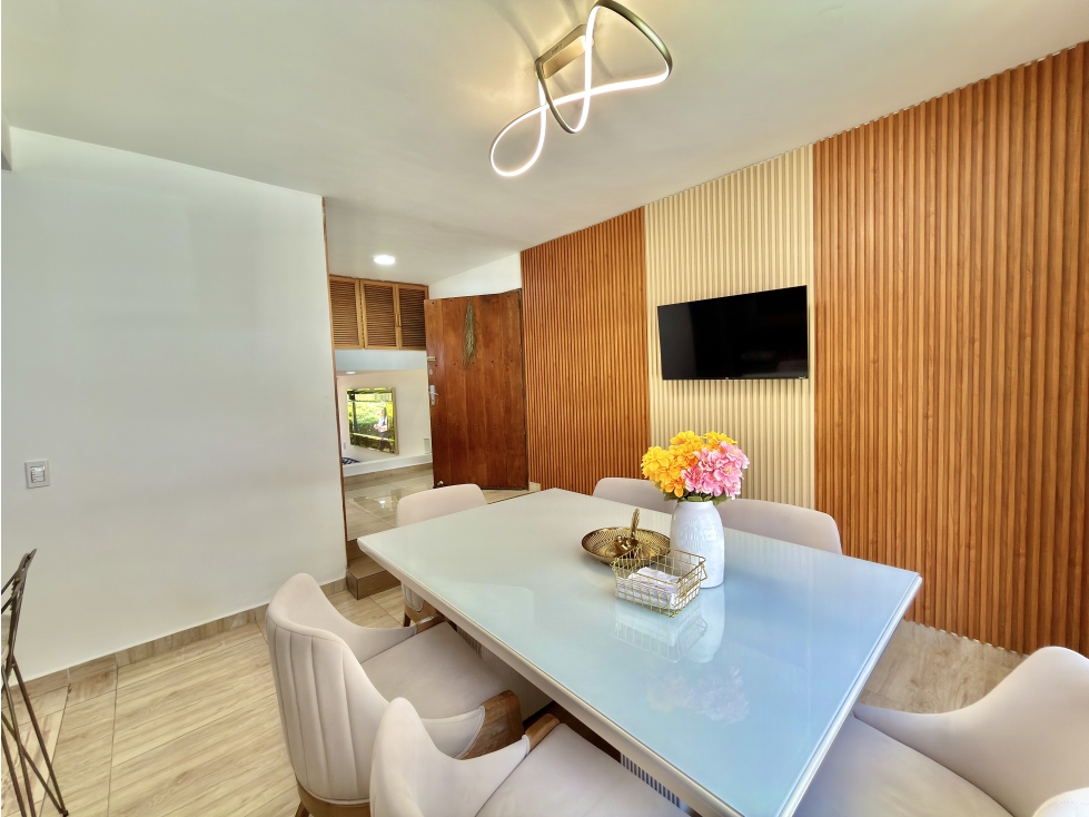 CASA REFORMADA EN VENTA EN EL POBLADO SECTOR EL TESORO — foto 4
