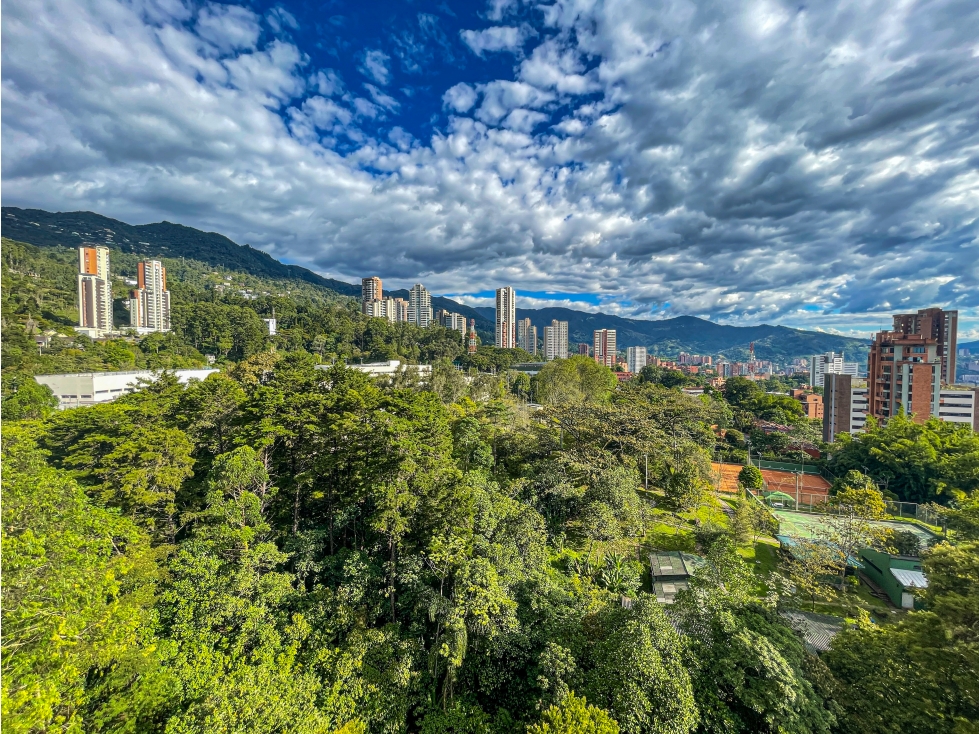 APARTAMENTO EN ARRIENDO EN EL POBLADO MEDELLÍN — foto 3