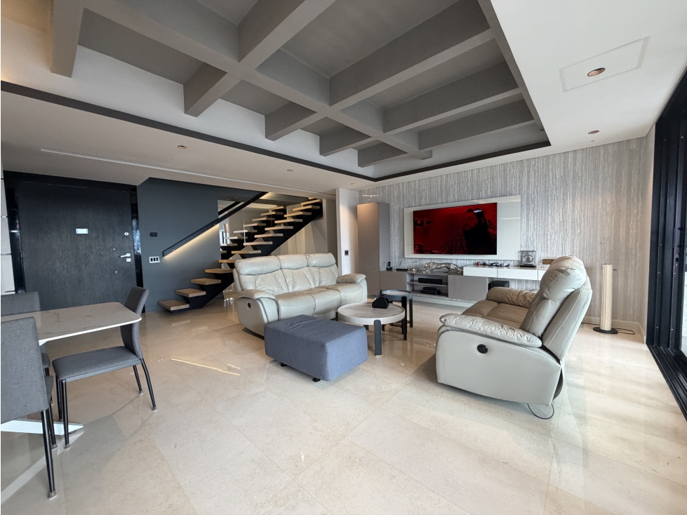 PENTHOUSE EN VENTA EN LOMA DE LAS BRUJAS ENVIGADO