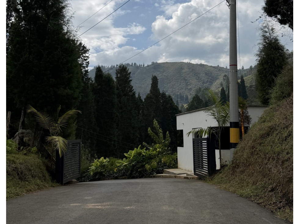 LOTE EN VENTA EN GUARNE EN PARCELACIÓN CERRADA — foto 5