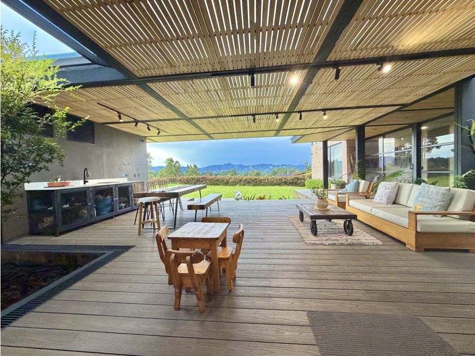 ESPECTACULAR CASA EN VENTA EN LA CEJA — foto 5