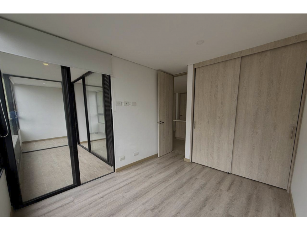 APARTAMENTO EN VENTA EN LOMA LAS BRUJAS ENVIGADO — foto 4