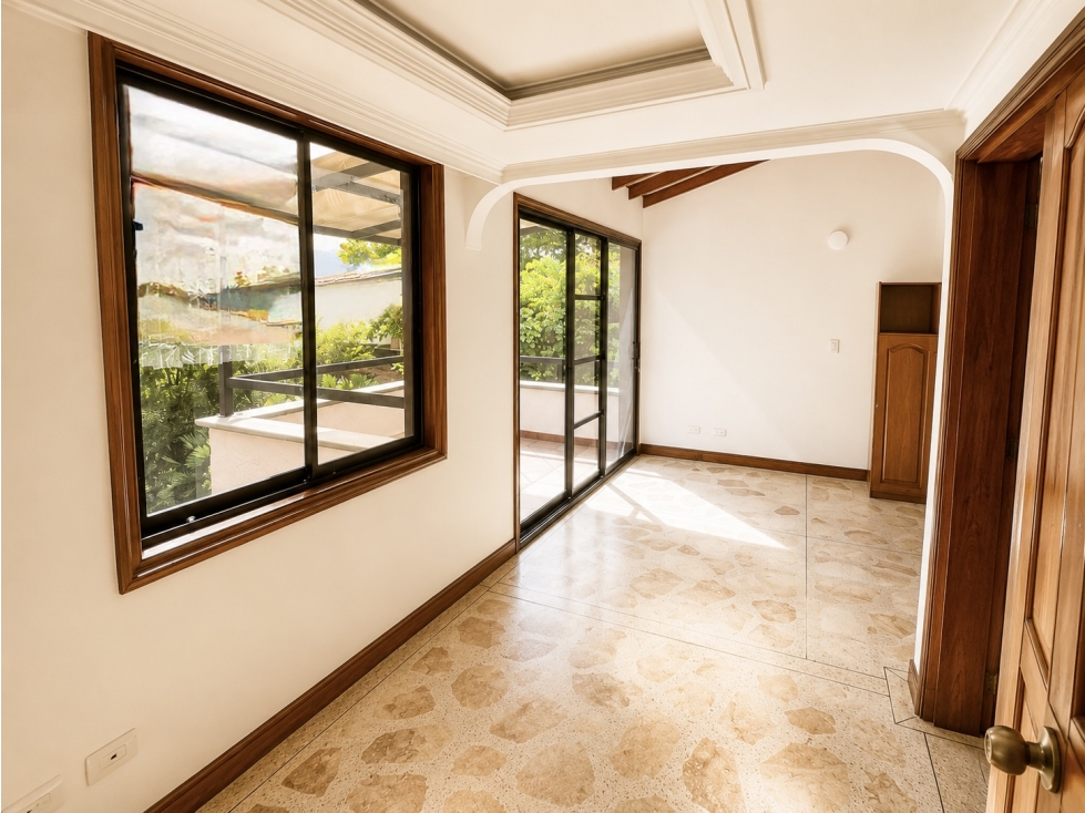CASA EN VENTA EN LOMA EL INDIO MEDELLÍN — foto 3