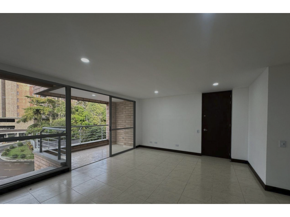 APARTAMENTO EN VENTA EN LOMA DEL ESCOBERO PARTE BAJA — foto 4